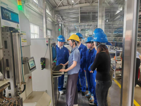 必一运动：西安铁路职院团队研发多功能监测仪赋能铁路设备智能维护新未来(图2)