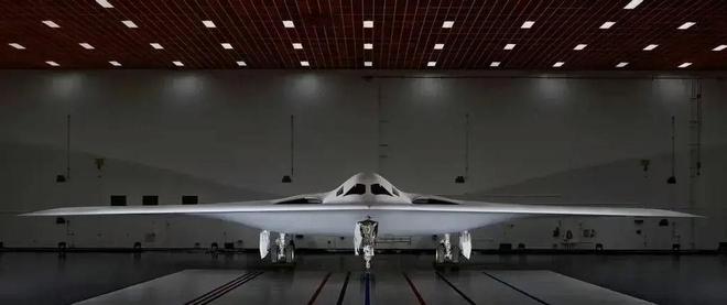 必一智能运动科技：外媒曾放言：B-21可自由进出中国并随意轰炸中国完全拦不住？(图4)