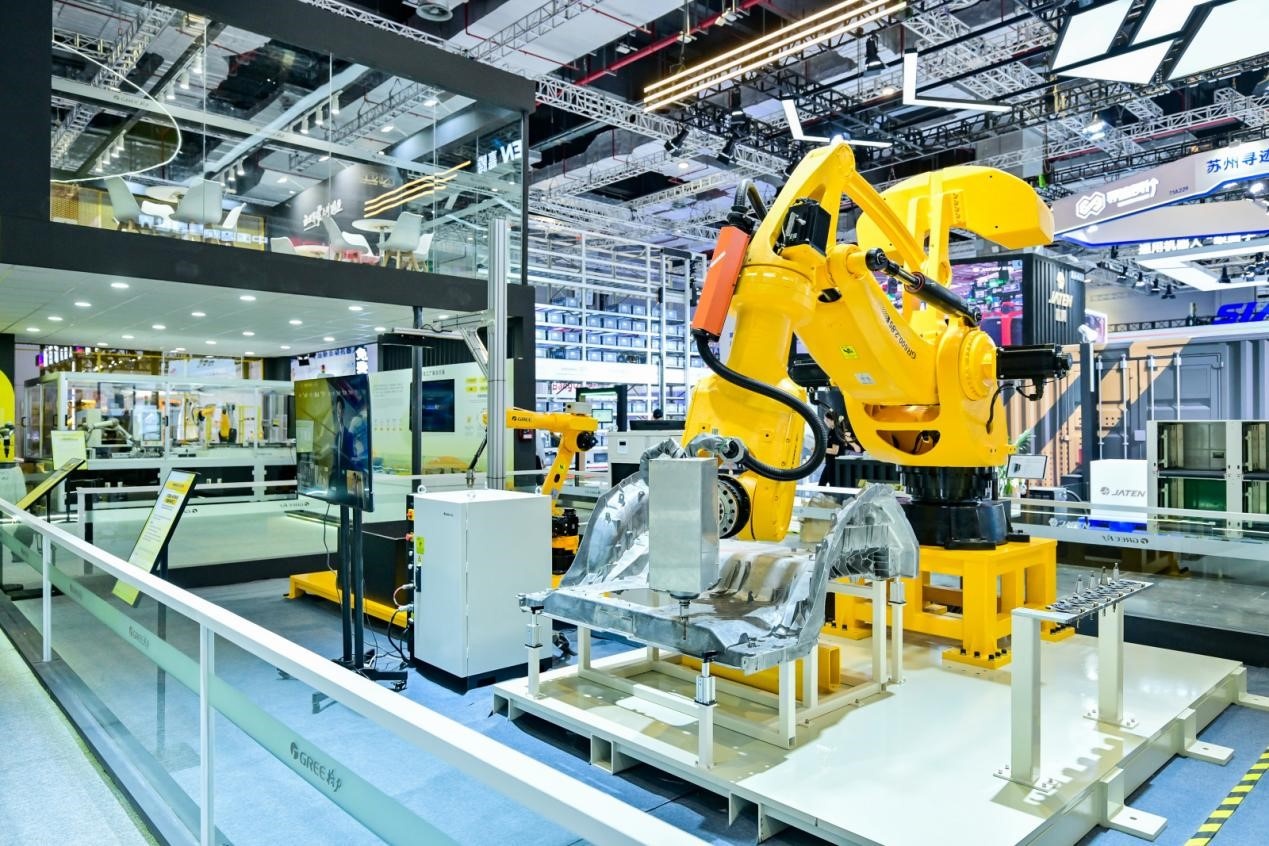 必一运动科技：格力智能装备亮相工博会：精工品质自主研发创新赋能行业发展(图3)