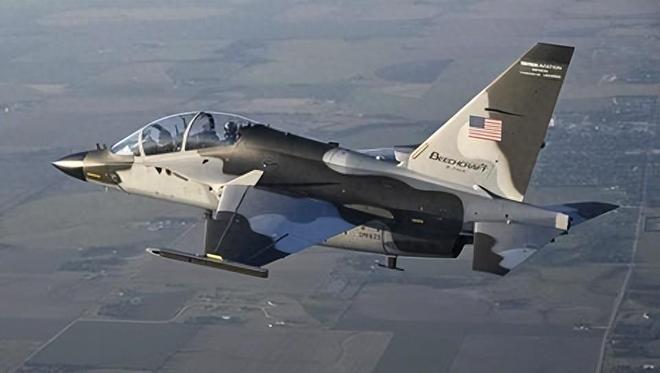 必一运动：美国砸3800万急造教练机专练五代机飞行员对华围堵将再升级(图4)