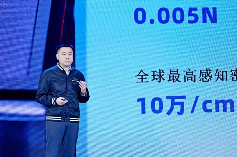 AI如何守护银龄生活？成都智慧康养机器人来了！(图6)