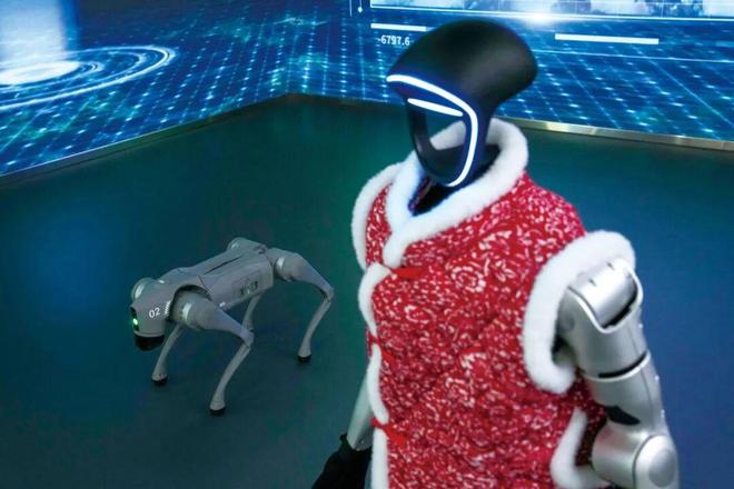 这一天终于到来深圳人形机器人卖爆(图6)